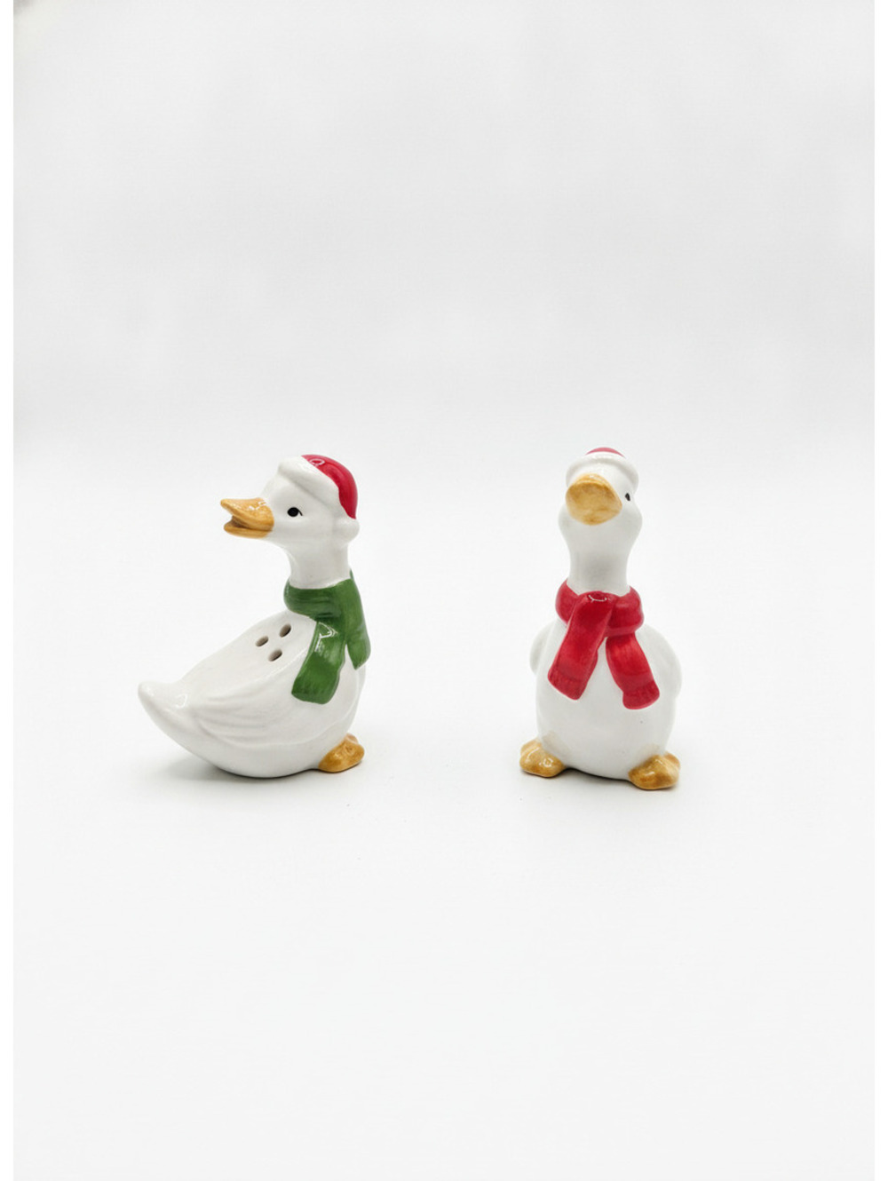 CROCS Holiday Duck Salt and Pepper Shakers Set